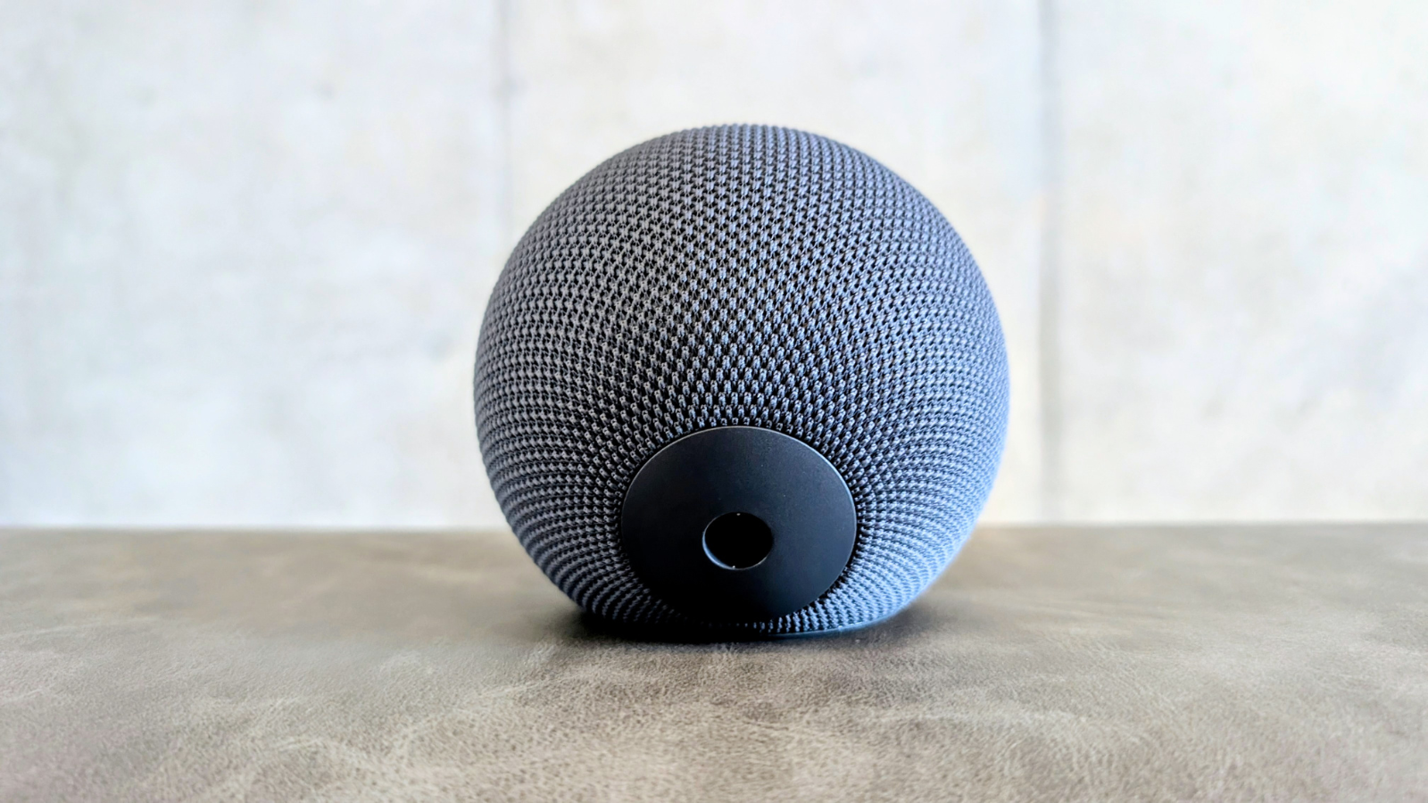 Echo Dot Maxを長期愛用して改めて気づいたスピーカーとしての魅力とは？